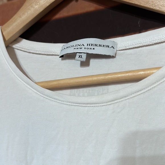 COPY - Saks Fifth Avenue Carolina Herrera Key To The Cure Tee 2012 XL collabora… - Picture 4 of 9